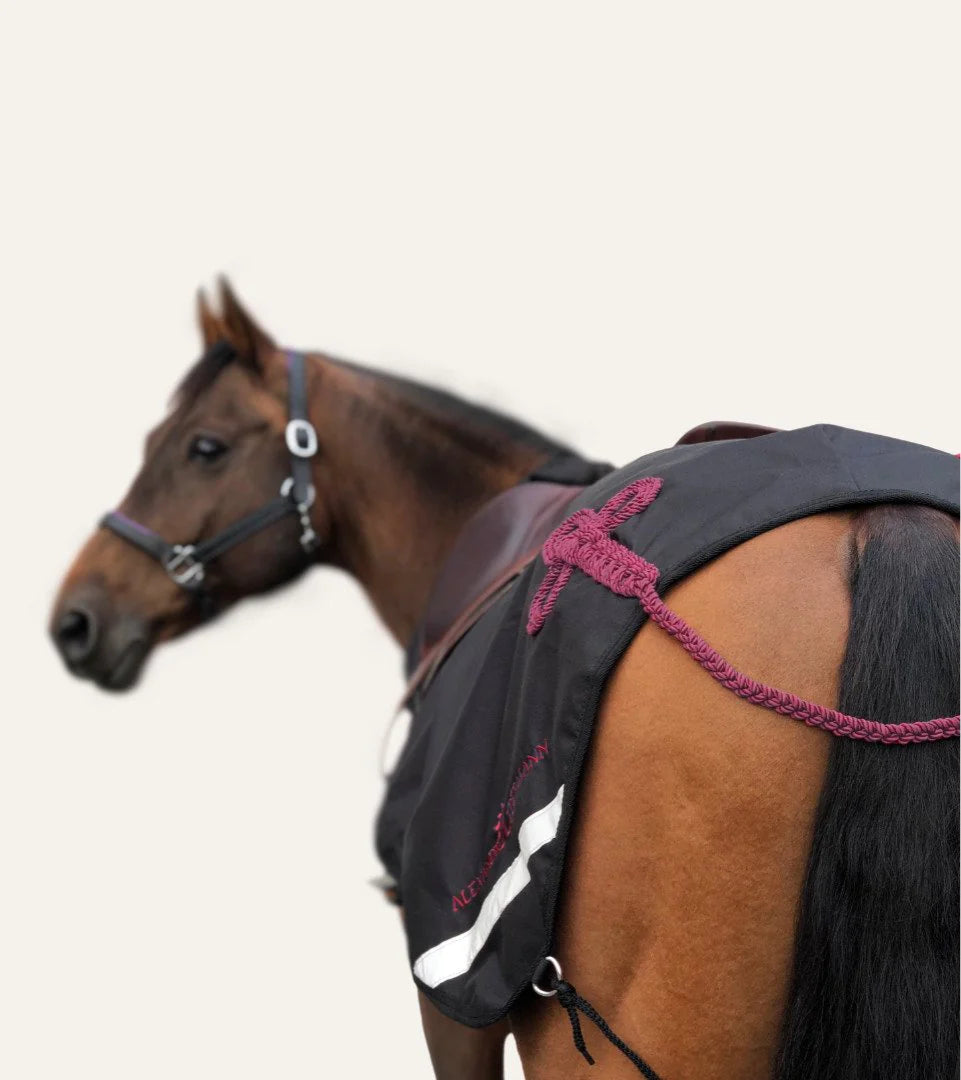 Alexandra Lederamann - Couvre-reins Noir & Bordeaux, imperméable et polaire